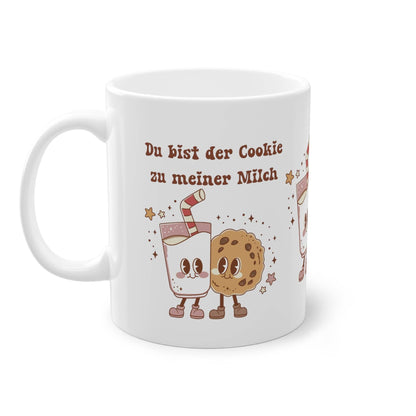 Hier kommt unsere herzerwärmende Paar- oder Freundschaftstasse die mit einem süßen Motiv von Milch und Cookie verziert ist und den liebevollen Text trägt: "Du bist der Cookie zu meiner Milch". Das ideale Geschenk für Freunde zu Weihnachten. Diese Tasse ist nicht nur ein witziges Accessoire für deine Kaffeepause, sondern auch ein liebevolles Geschenk für Freunde zu Weihnachten.