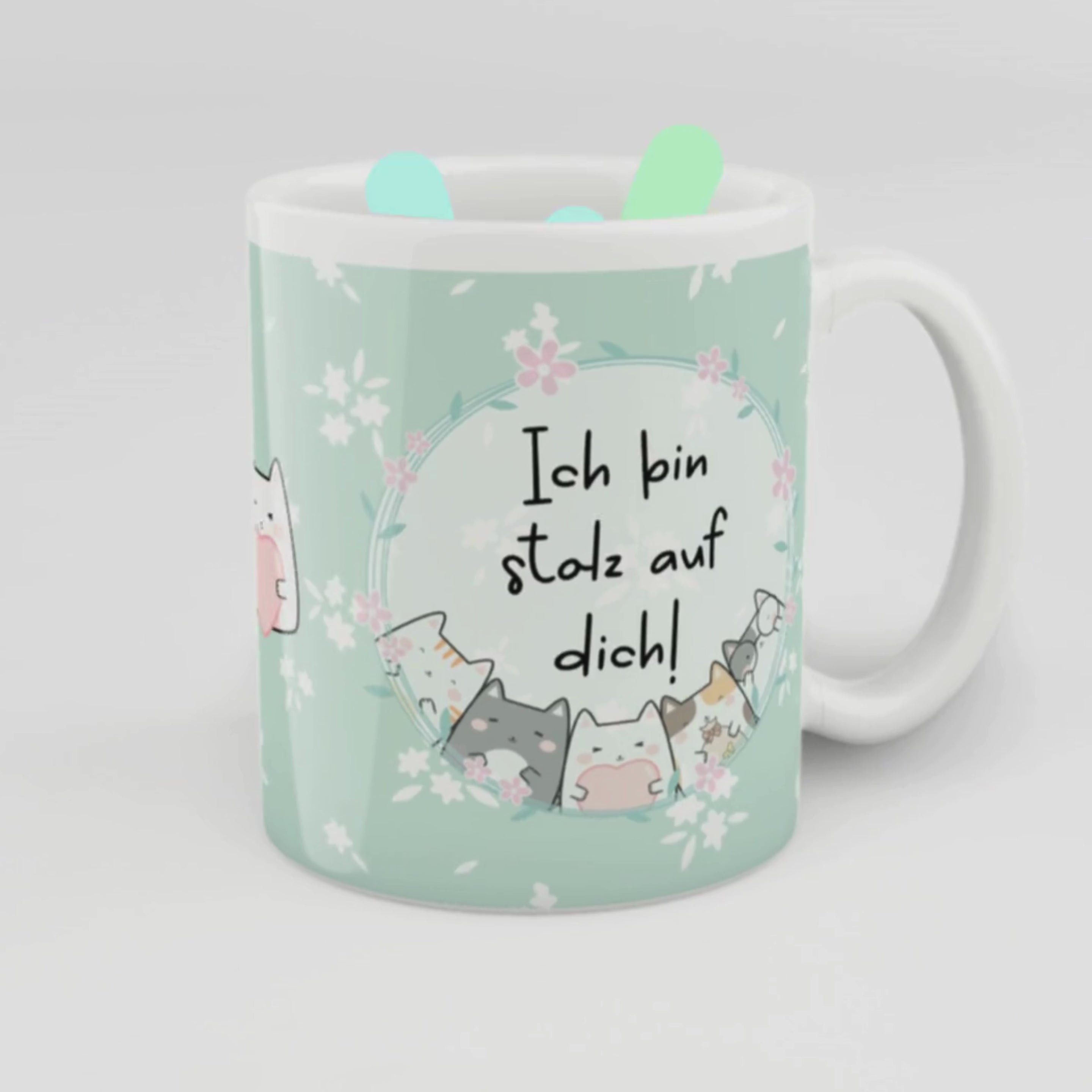Keramiktasse mit mintgrünem Hintergrund, süßem Katzenmotiv und der Botschaft „Ich bin stolz auf dich!“ – liebevolles Geschenk für Motivation, Prüfungen oder zur Aufmunterung.