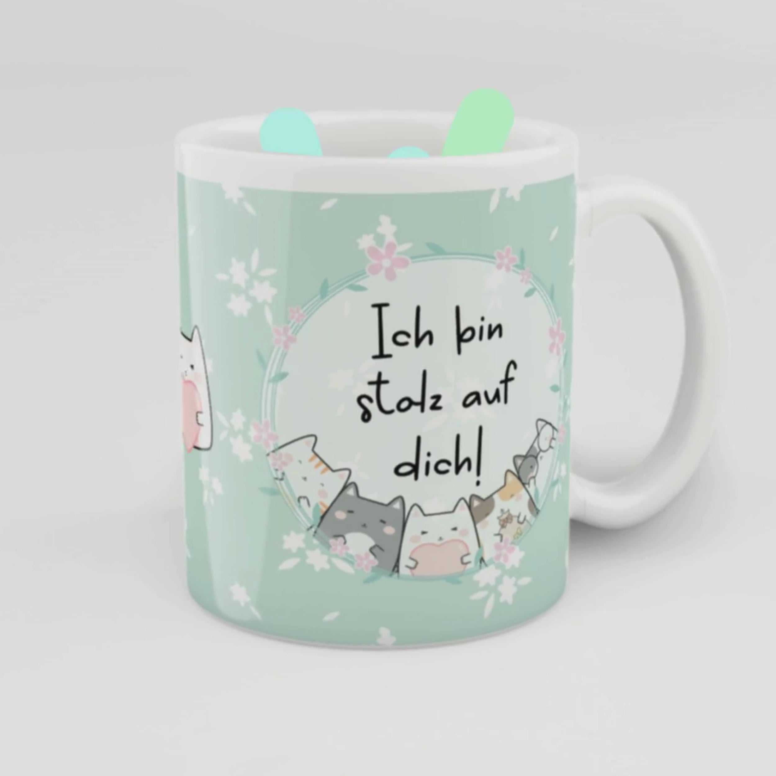 Keramiktasse mit mintgrünem Hintergrund, süßem Katzenmotiv und der Botschaft „Ich bin stolz auf dich!“ – liebevolles Geschenk für Motivation, Prüfungen oder zur Aufmunterung.
